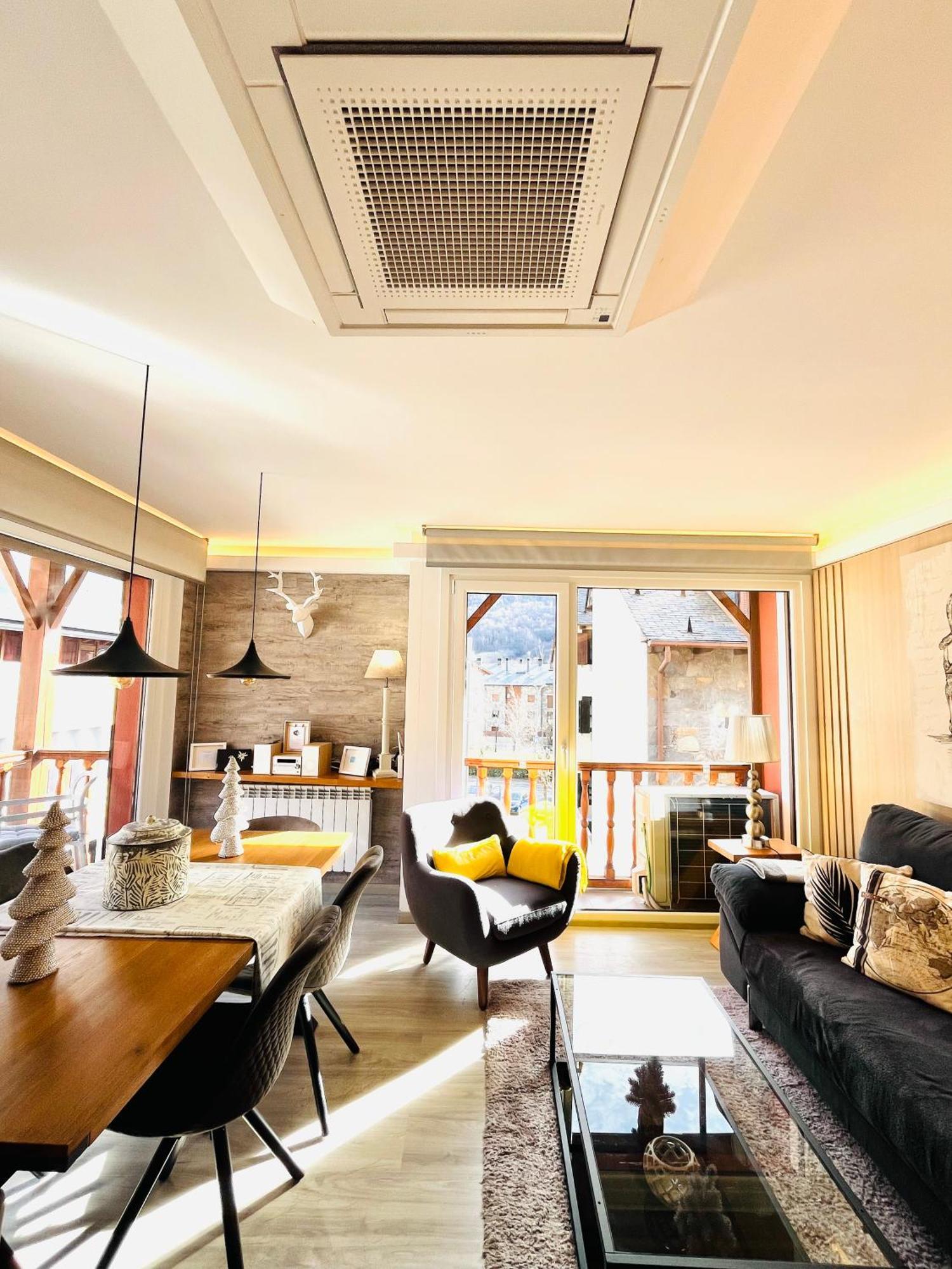 Up Benasque Flor De Nieve Apartment Exterior photo