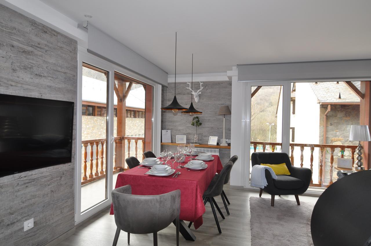 Up Benasque Flor De Nieve Apartment Exterior photo